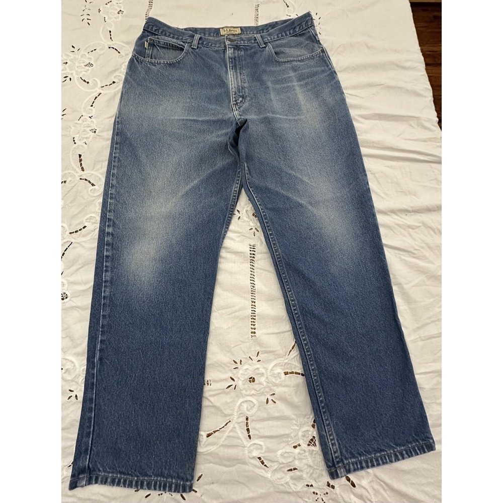 LL Bean Natural Fit 38x30 Men's 100% Cotton Denim Blue Jean Light Wash